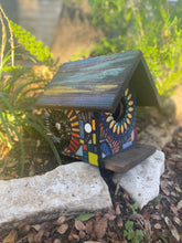 Load image into Gallery viewer, Avian Casa